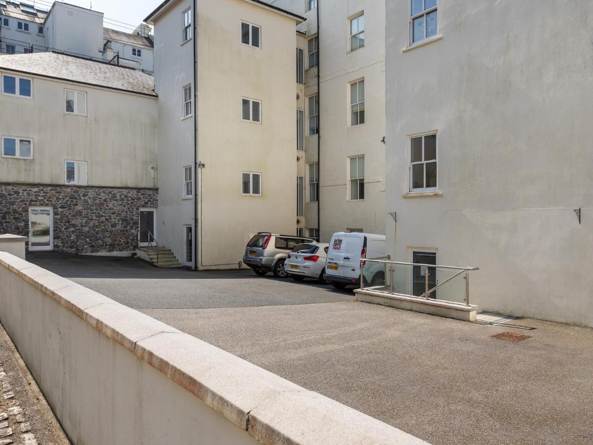 Strathmore House Apartments Plymouth Exterior photo